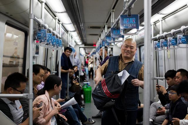 百度胖老师吧上海市公 安局轨道交通分局石宇玉老师求救 微信抖音快手百度贴吧百科图片视频知道搜索上海胖老 ...