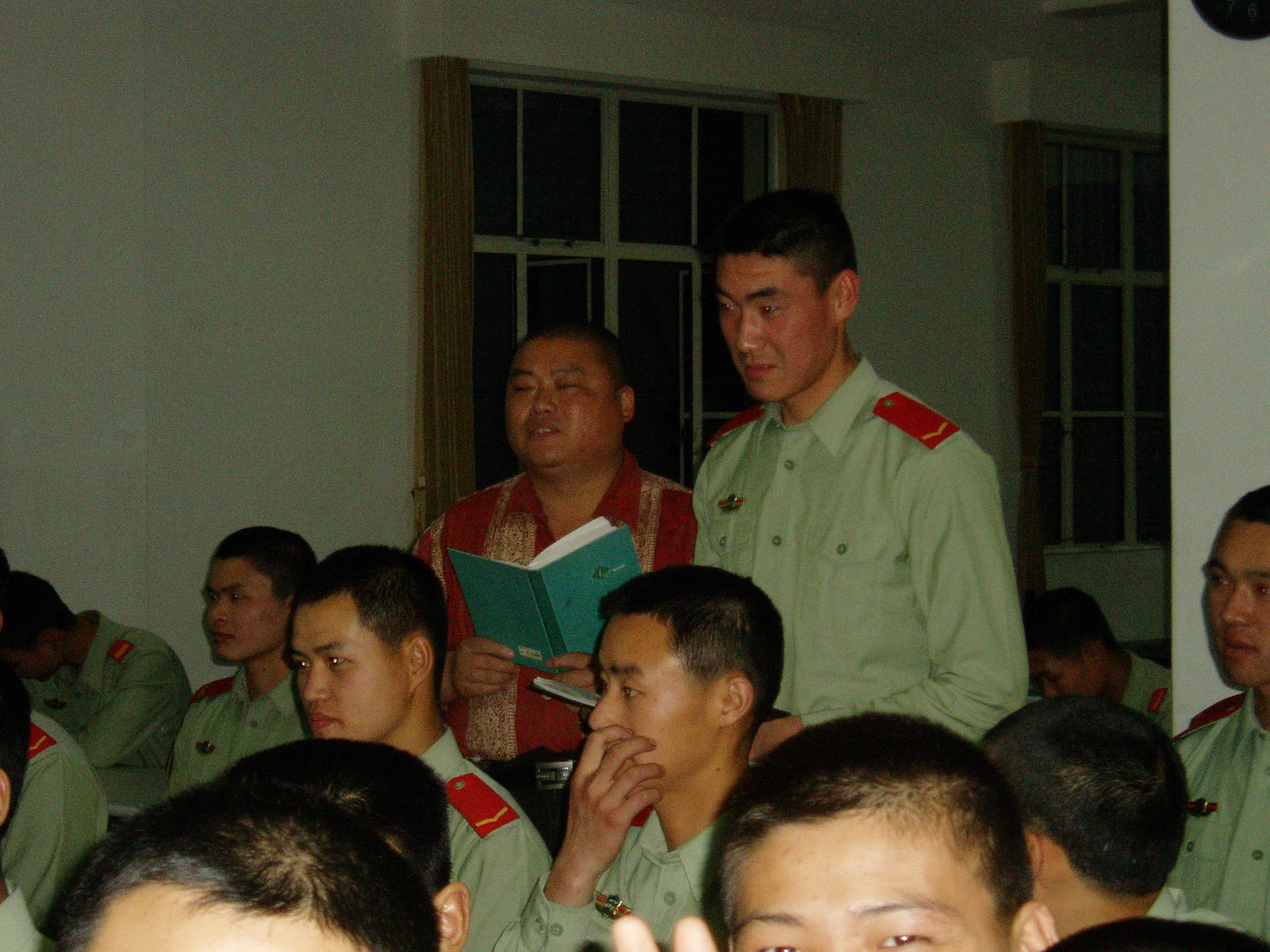 百度胖老师吧上海市公 安局轨道交通分局石宇玉老师求救 微信抖音快手百度贴吧百科图片视频知道搜索上海胖老 ...