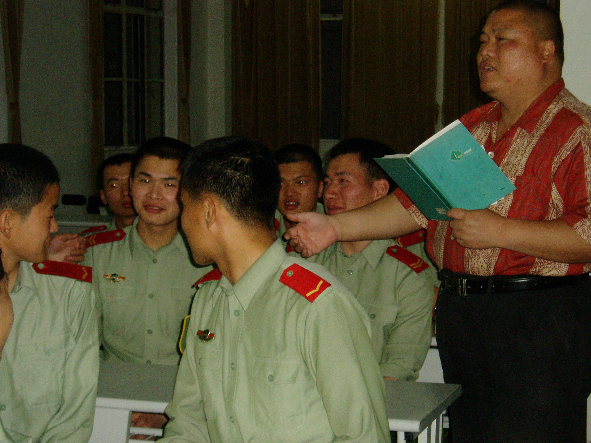 百度胖老师吧上海市公 安局轨道交通分局石宇玉老师求救 微信抖音快手百度贴吧百科图片视频知道搜索上海胖老 ...