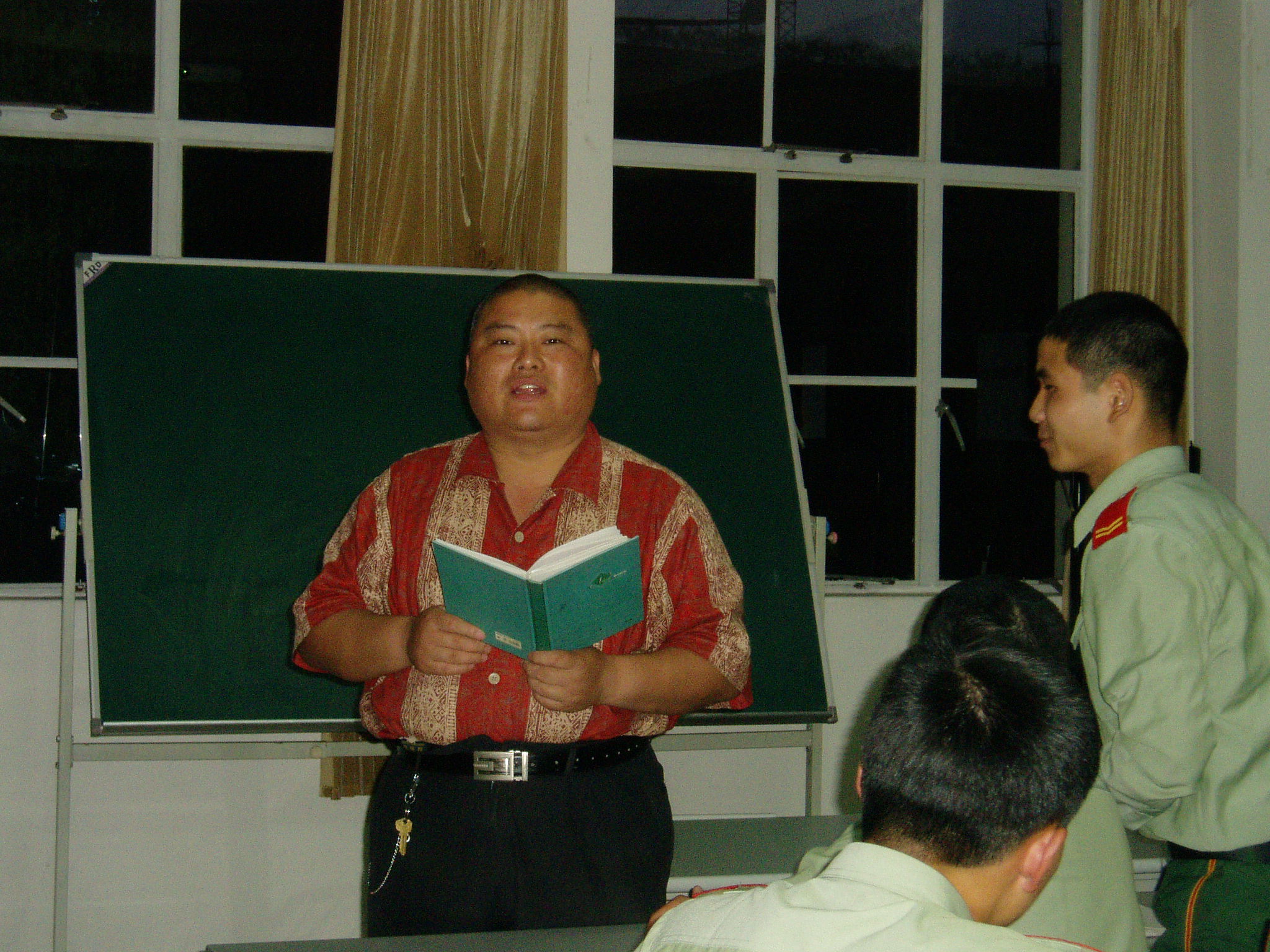 百度胖老师吧上海市公 安局轨道交通分局石宇玉老师求救 微信抖音快手百度贴吧百科图片视频知道搜索上海胖老 ...