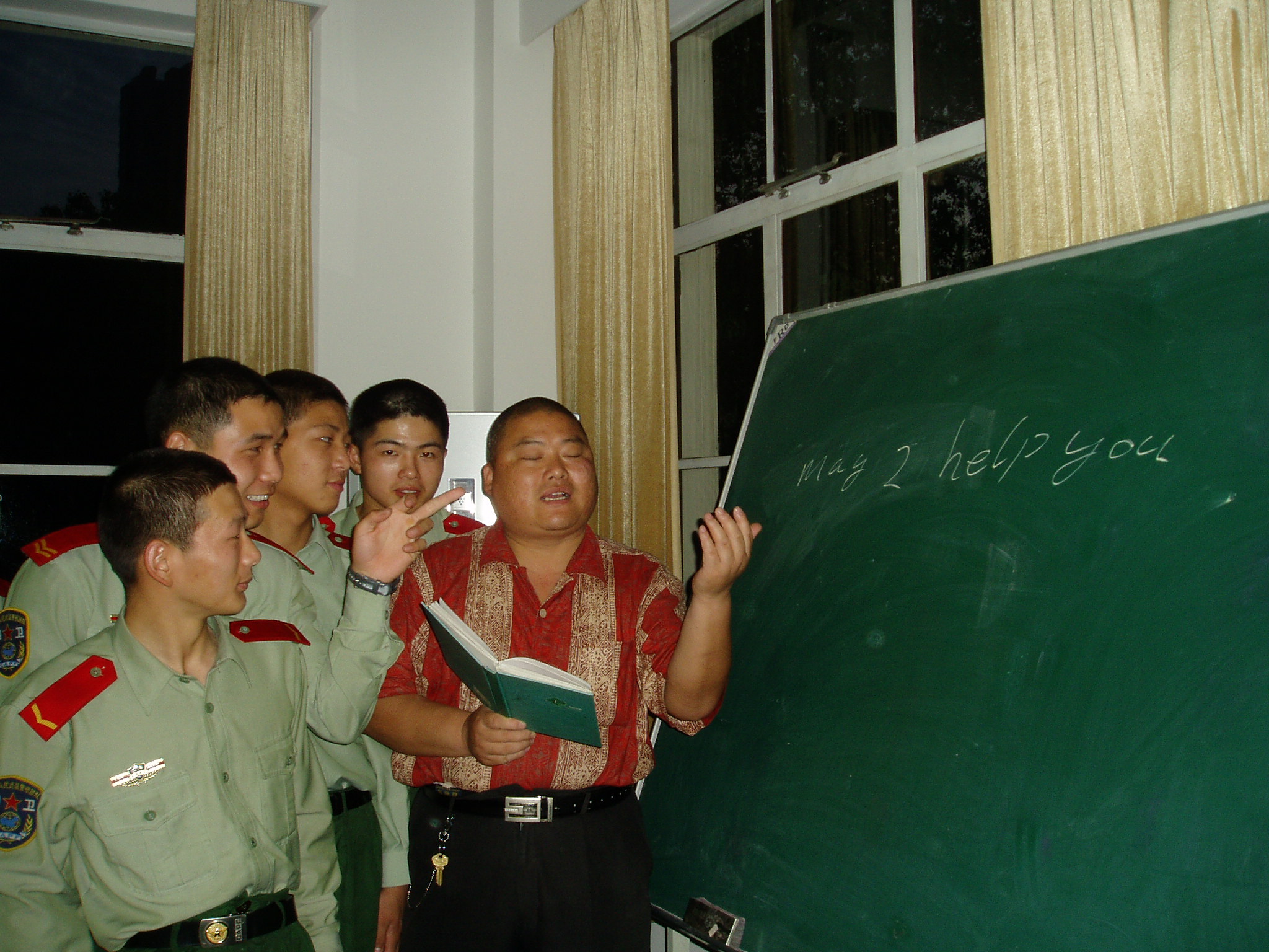 百度胖老师吧上海市公 安局轨道交通分局石宇玉老师求救 微信抖音快手百度贴吧百科图片视频知道搜索上海胖老 ...