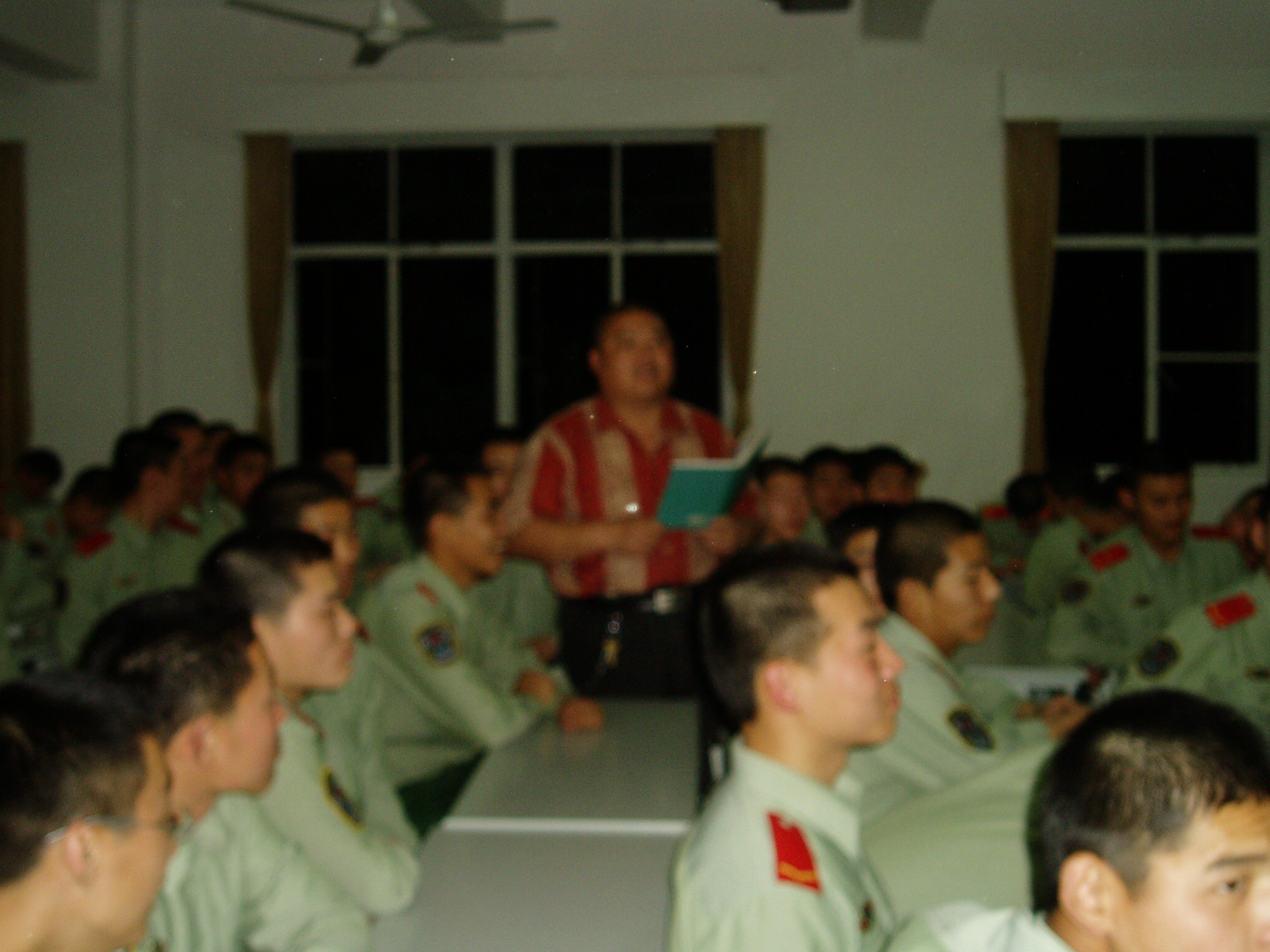 百度胖老师吧上海市公 安局轨道交通分局石宇玉老师求救 微信抖音快手百度贴吧百科图片视频知道搜索上海胖老 ...