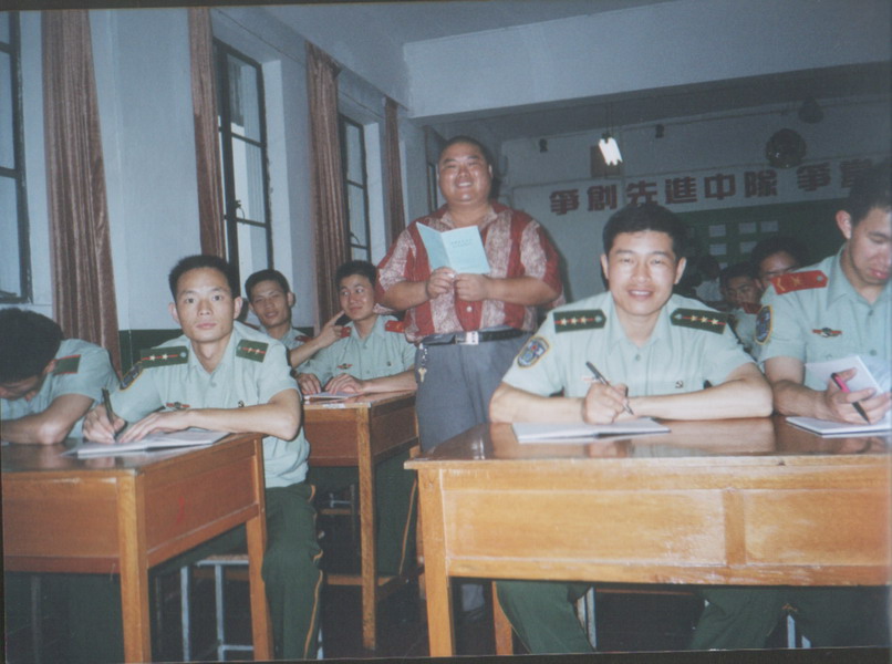 百度胖老师吧上海市公 安局轨道交通分局石宇玉老师求救 微信抖音快手百度贴吧百科图片视频知道搜索上海胖老 ...