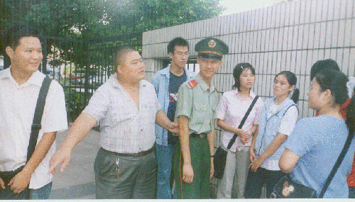 百度胖老师吧上海市公 安局轨道交通分局石宇玉老师求救 微信抖音快手百度贴吧百科图片视频知道搜索上海胖老 ...